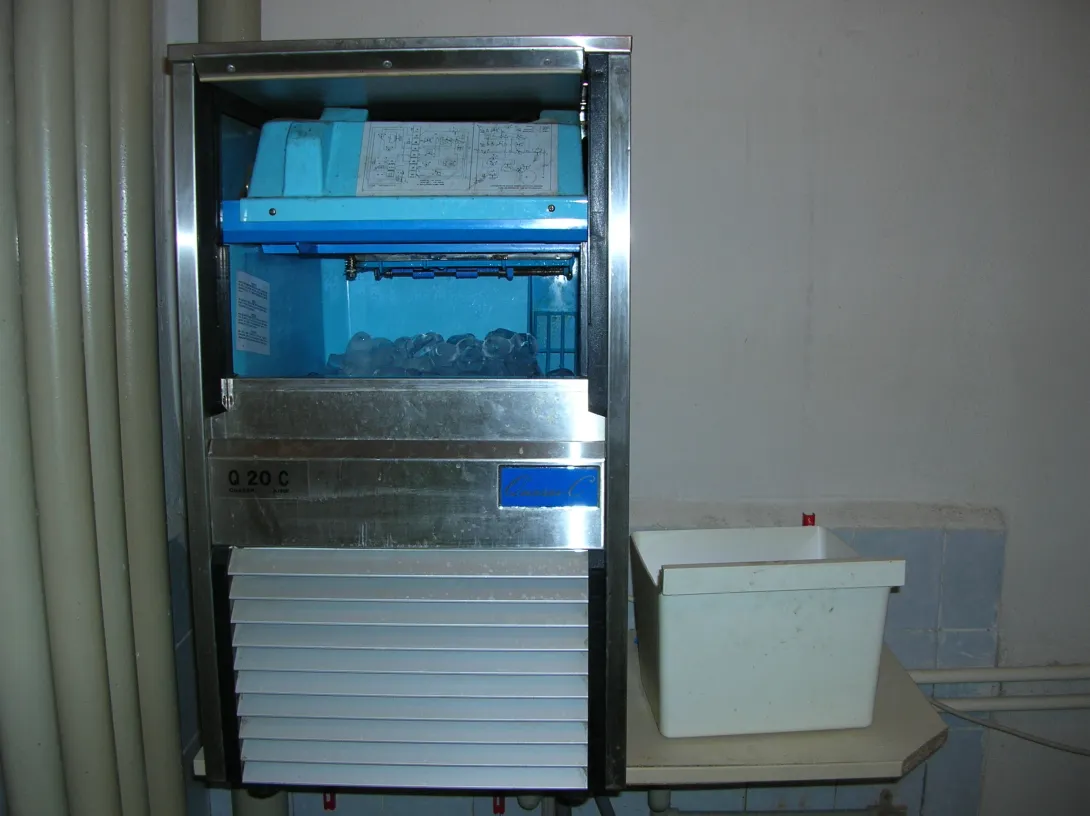 ice maker for cooling